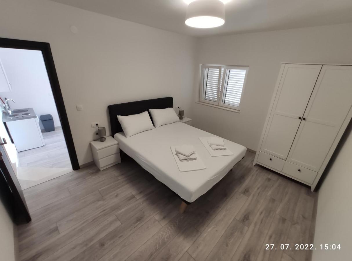 Aqua Apartments Omiš Kültér fotó