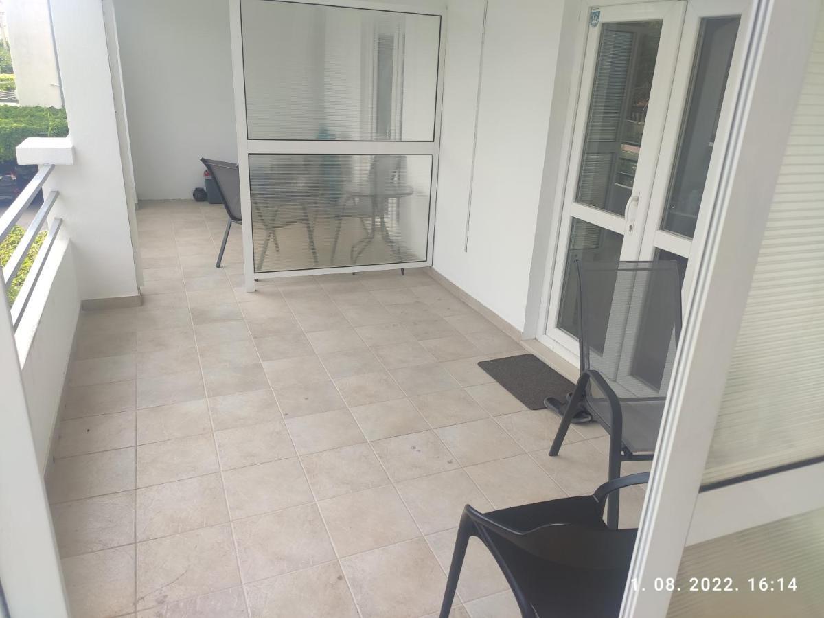 Aqua Apartments Omiš Kültér fotó