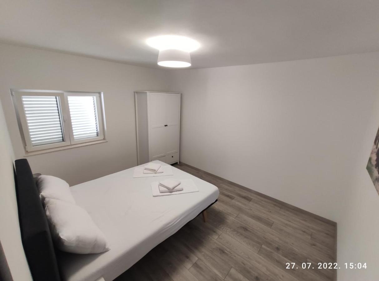 Aqua Apartments Omiš Kültér fotó