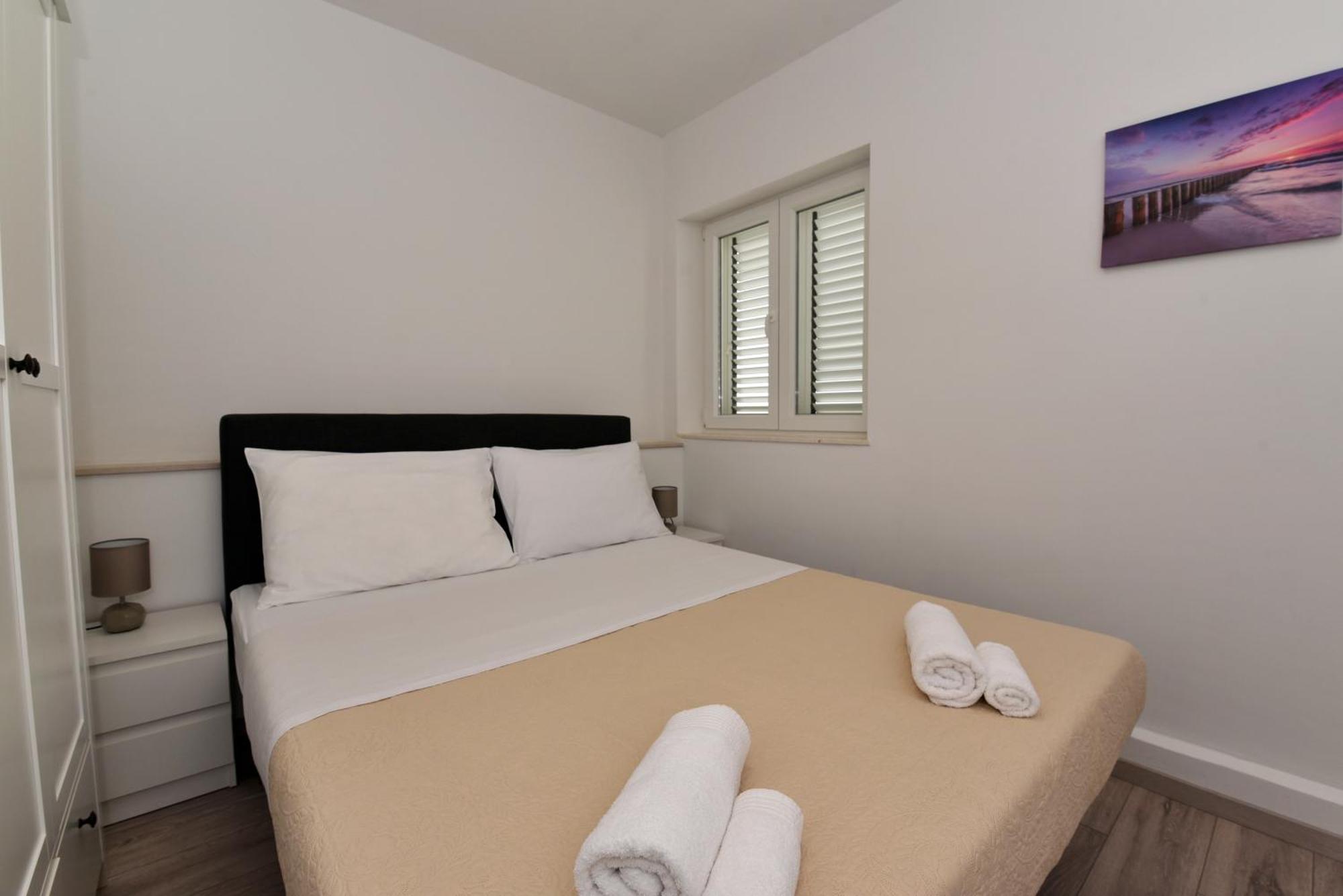 Aqua Apartments Omiš Kültér fotó