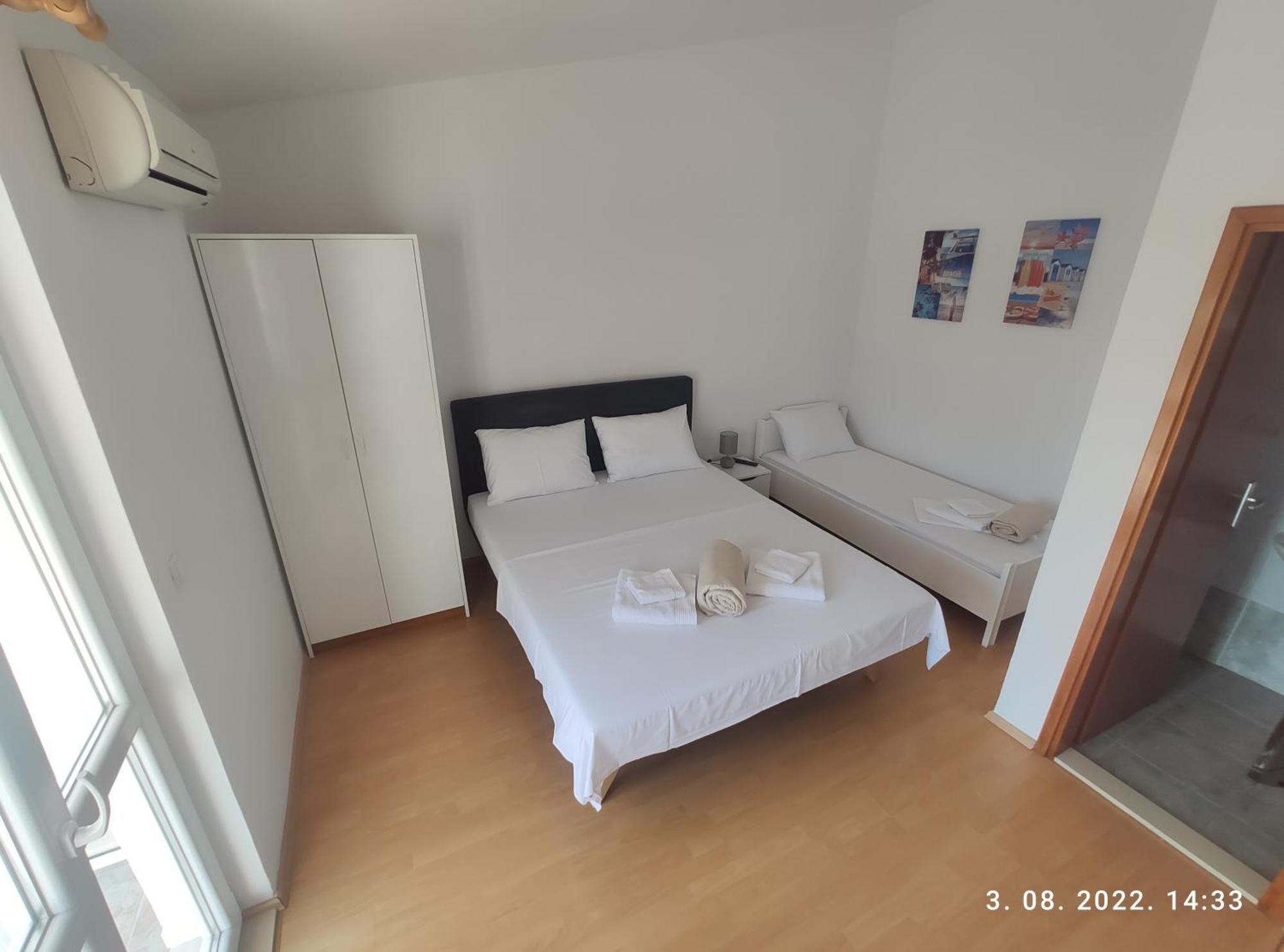 Aqua Apartments Omiš Szoba fotó